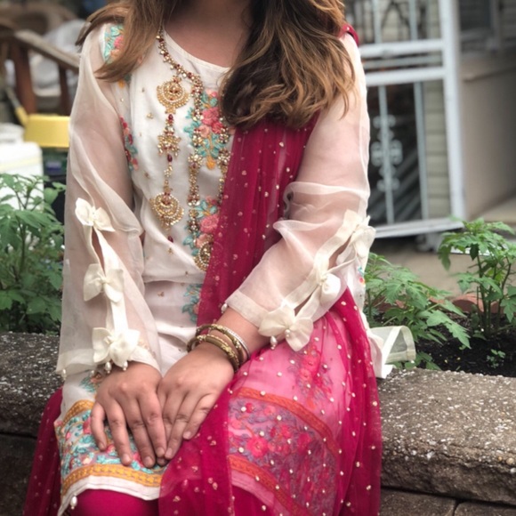 Agha Noor, Pakistani, Bollywood, anarkali, kameez. - Picture 3 of 4